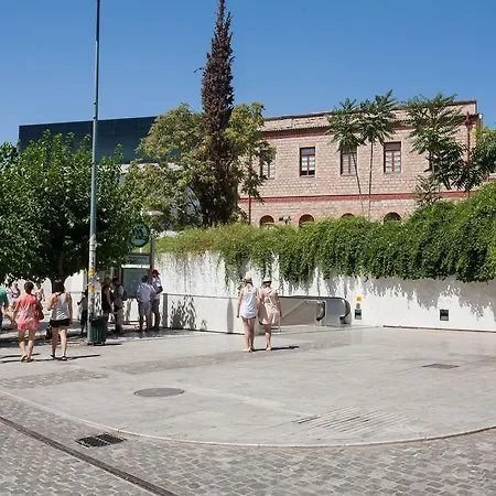 Practical-luxury Safe Private Close To Acropolis *